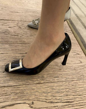 欧美丝袜丝交足nylons172_BD手机在线看