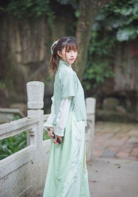 午夜三级视频_BD英语免费观看超清