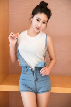 丝袜瑜伽美女AV在线观看_高清电影