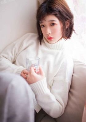 正在播放极品粉嫩美女jk蜜桃臀_720手机在线看