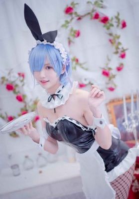 色婷婷综合中文久久一本_1080P完整在线观看